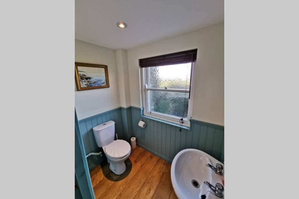 Cosy, Coastal Retreat With A Large Garden Villa Monreith Kültér fotó